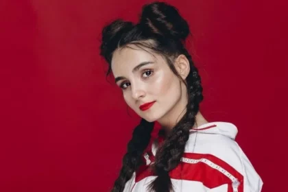Анна Трінчер