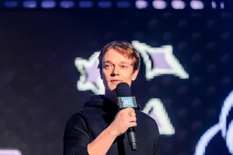 Альфі Аллен