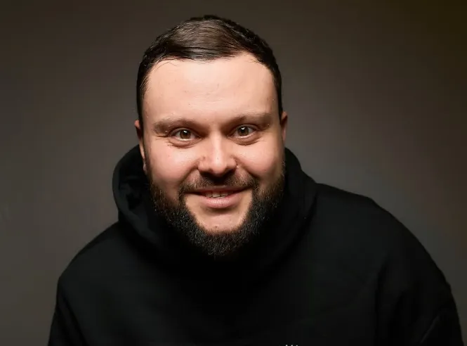 Артем Дамницький