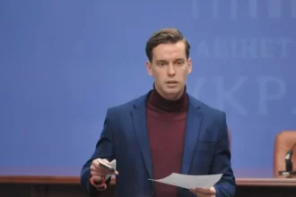 Артем Дехтяренко