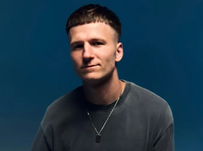 DOVI - Андрій Вдовиченко