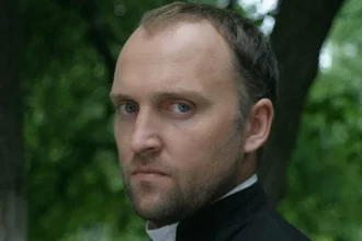 Олександр Кобзар