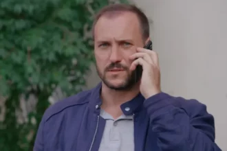 Олександр Кобзар