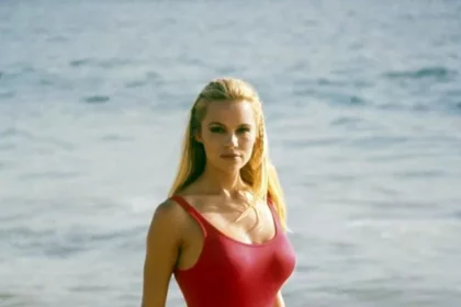 Памела Андерсон