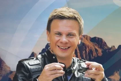 Дмитро Комаров
