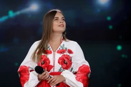Еліна Іващенко