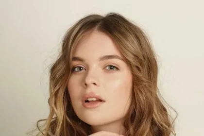 Еліна Іващенко