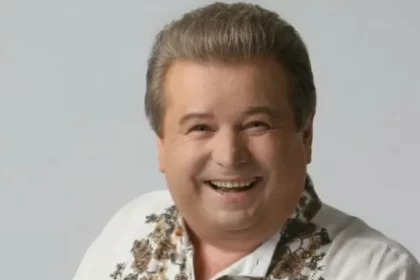 Михайло Поплавський