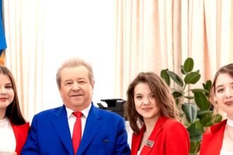 Михайло Поплавський
