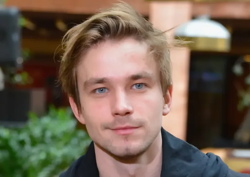 Олександр Петров
