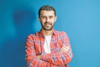 Дональд Гловер