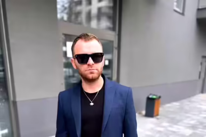 Самвел Адамян