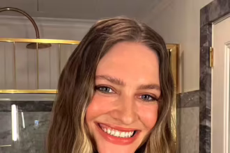 Аріна Любітєлєва