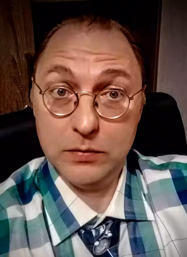 Борис Книженко