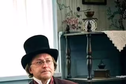 Борис Книженко