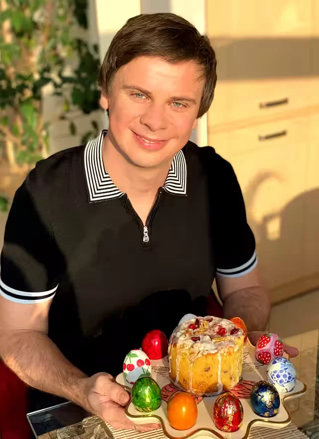 Дмитро Комаров