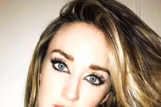 Ешлі Джонсон