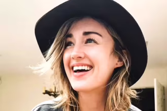 Ешлі Джонсон