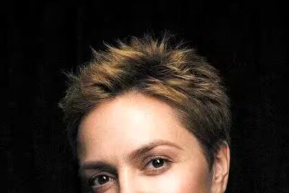 Анна Бутуріна