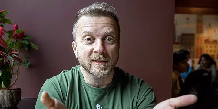 Моя Стрічка на Леді Дрім: Персональний Потік Жіночих Історій