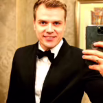 Антон Довлатов