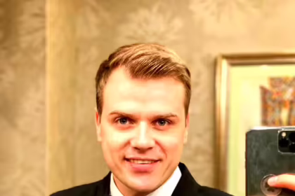 Антон Довлатов