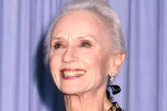 Джессіка Еліс Тенді