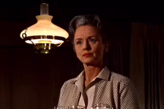 Джессіка Еліс Тенді