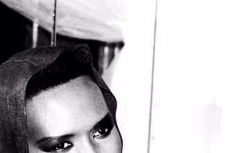 Грейс Джонс