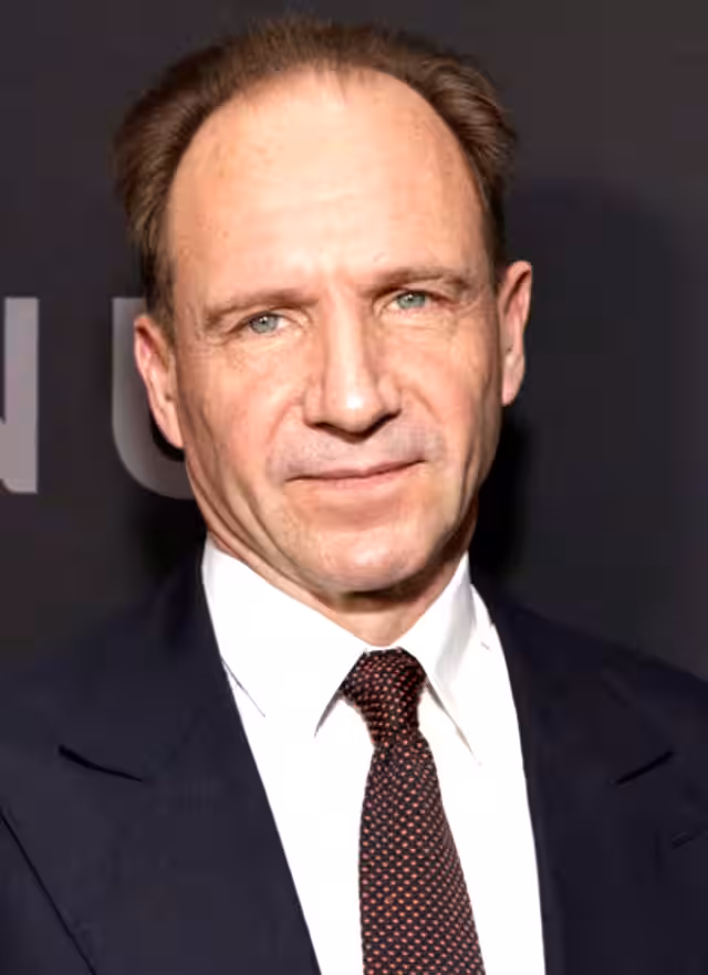 Ральф Файнс