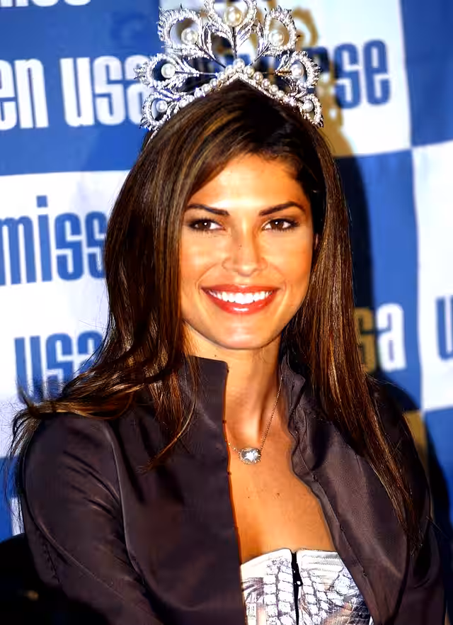 Юстина Пасек