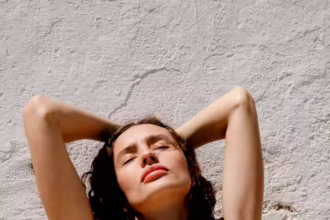 Анна Октябрь