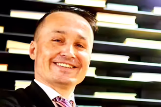 Денис Манжосов