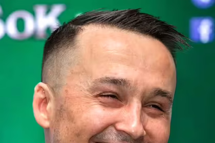 Денис Манжосов