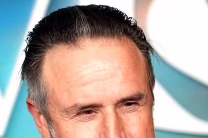 Девід Джеймс Аркетт