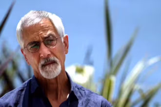 Девід Стратерн