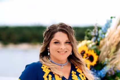 Неля Шовкопляс