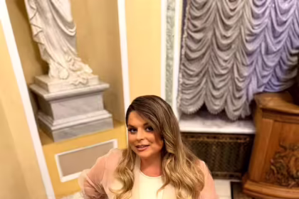 Неля Шовкопляс