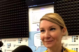 Олена Грозовська