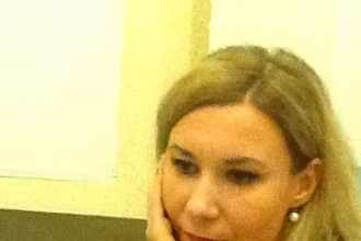 Олена Грозовська