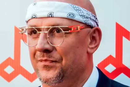 Моя Стрічка на Леді Дрім: Персональний Потік Жіночих Історій