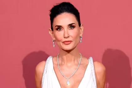 Моя Стрічка на Леді Дрім: Персональний Потік Жіночих Історій