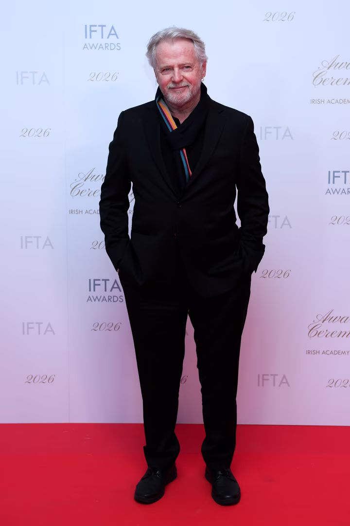 Сандра Буллок рекламує Практичну магію 2 в Instagram