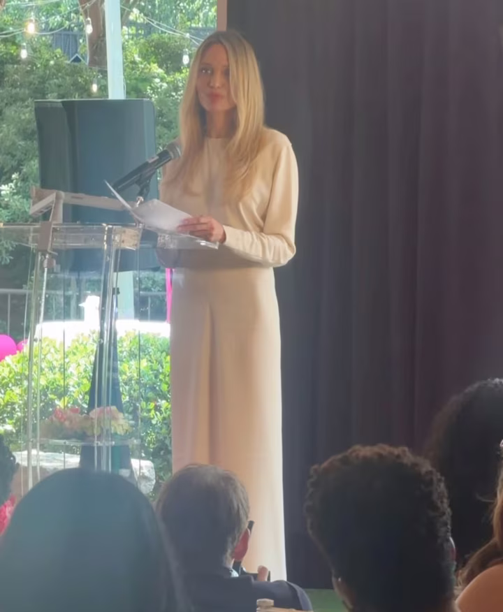 Анджеліна Джолі та донька Захара на бранчі в Атланті