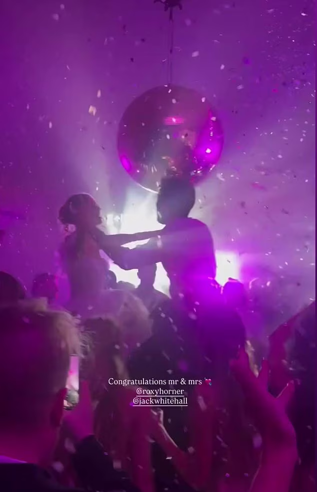 Джек Вайтголл та Роксі Горнер серед гостей на весіллі