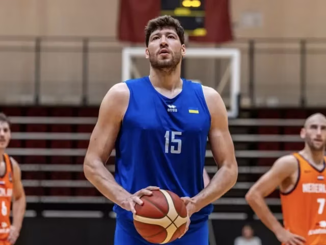 Новий Холостяк В'ячеслав Кравцов потрапив у скандал через ЦСКА