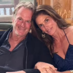 Сінді Кроуфорд привітала чоловіка з 64-річчям архівними фото