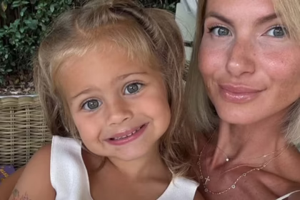 Єлизавета Юрушева святкує 4-річчя дочки Анни в Діснейленді