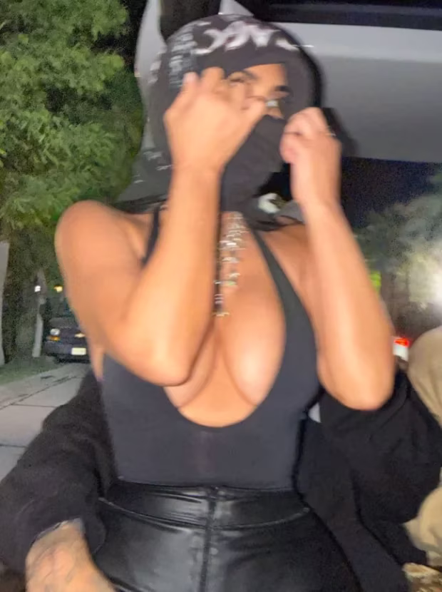 Кім Кардаш'ян трендовий образ весна-літо 2026