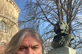 Олесь Санін